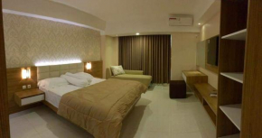 Lavenderbnb Room 6 at Mataram City